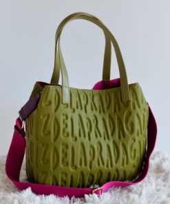 Rivertonrobes.shopf41c3aceca 1